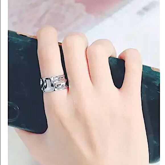 STERLING SILVER IRREGULAR RING - Picture 3 of 3